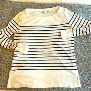 Vineyard Vines White and Navy Striped Sweater